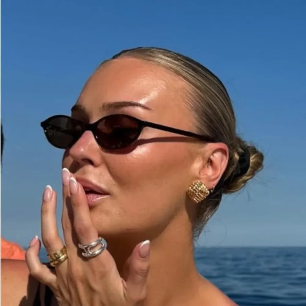 New retro oval sunglasses